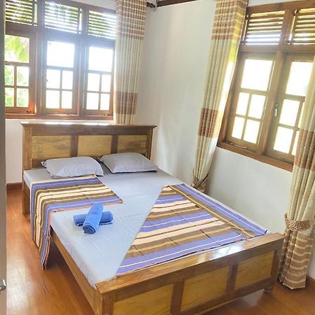 Bed and Breakfast Happy Feet Diyaluma Koslanda Esterno foto