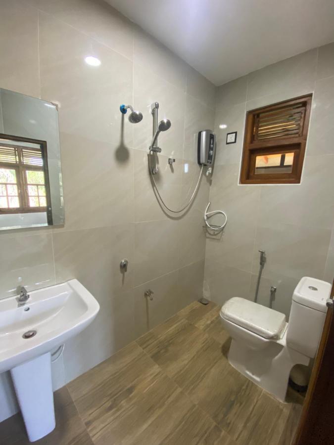 Bed and Breakfast Happy Feet Diyaluma Koslanda Esterno foto